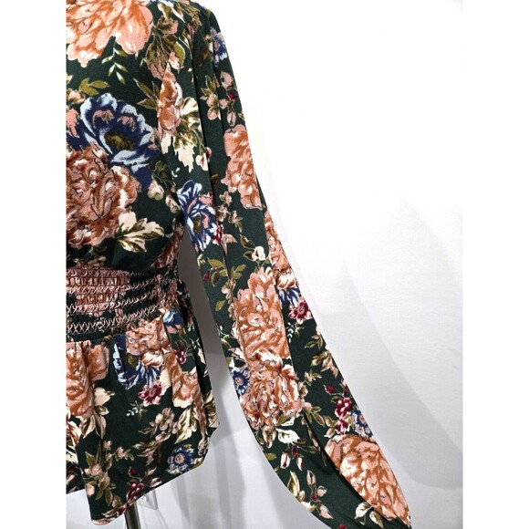 NEW Maurice's Floral Smocked Peplum Blouse Long‎ Sleeve V Neck Stretch Small - Picture 5 of 7